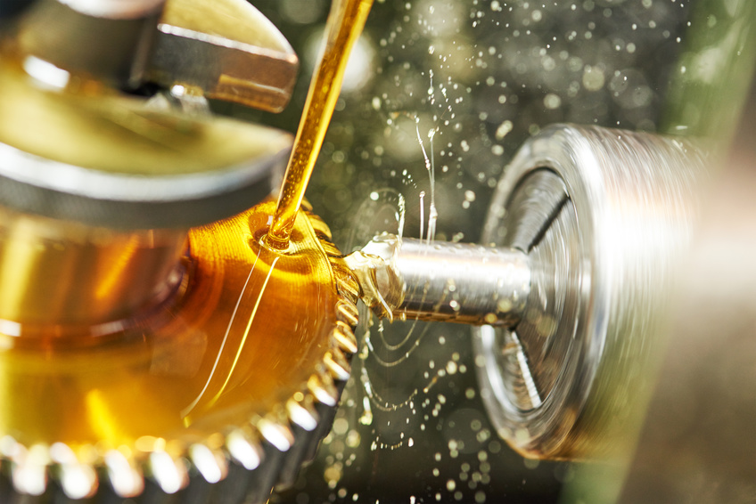 The Different Types of Cutting Fluid Used in Metal Cutting - Santie Oil  Company